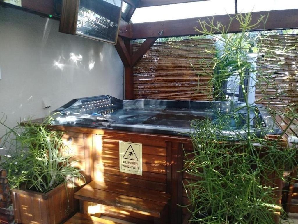 Tampa Bay Beautiful Apartment And Private Jacuzzi Dış mekan fotoğraf